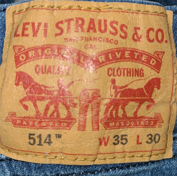 LEVI'S  MENS 514 RED TAB DISTRESSED DENIM JEANS - Picture 7 of 7